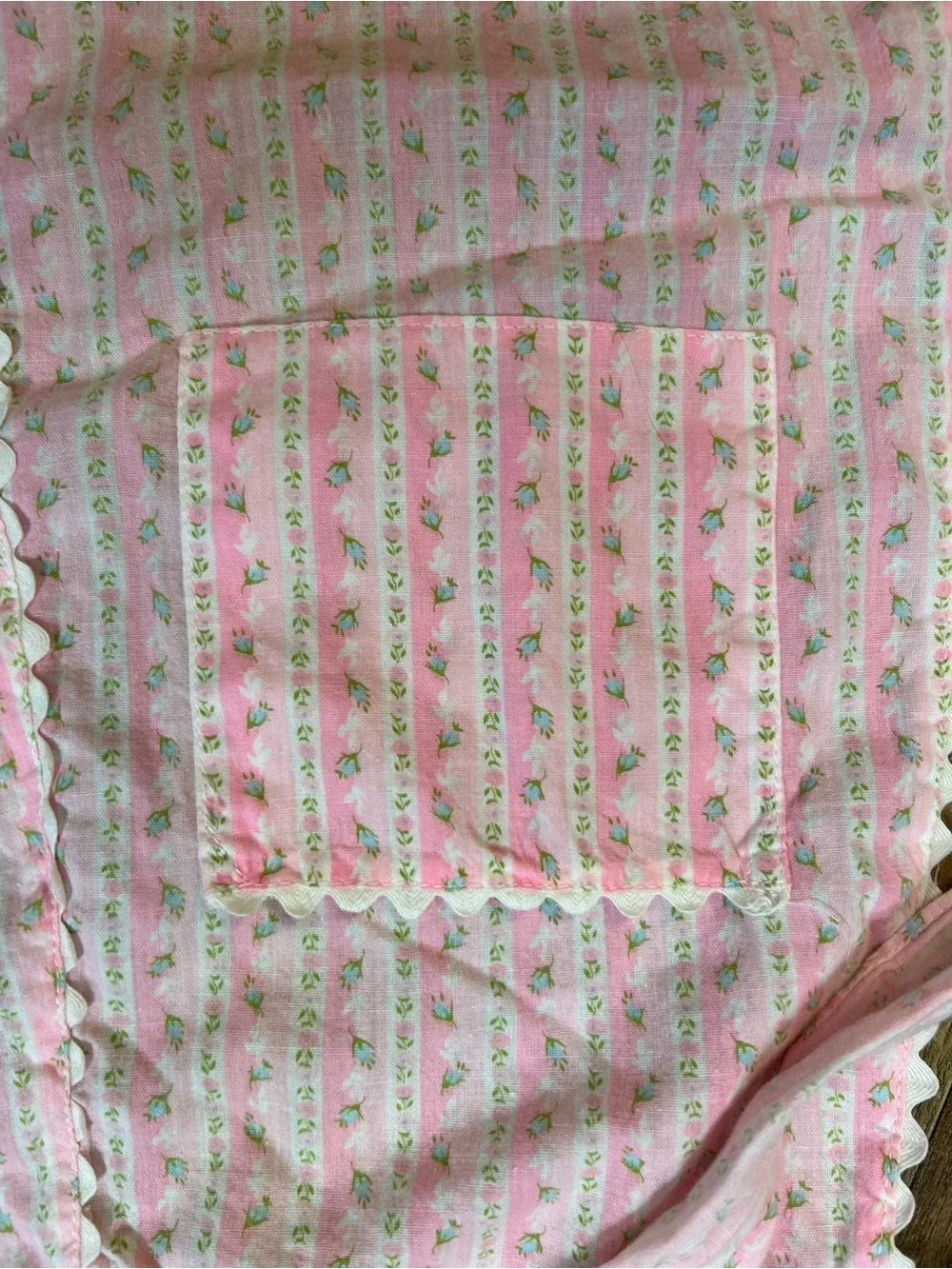 VTG 1950s Pink Floral Striped Cotton Half Apron Scalloped Ric Rac Double Pocket